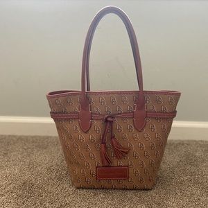 Dooney & Bourke bag